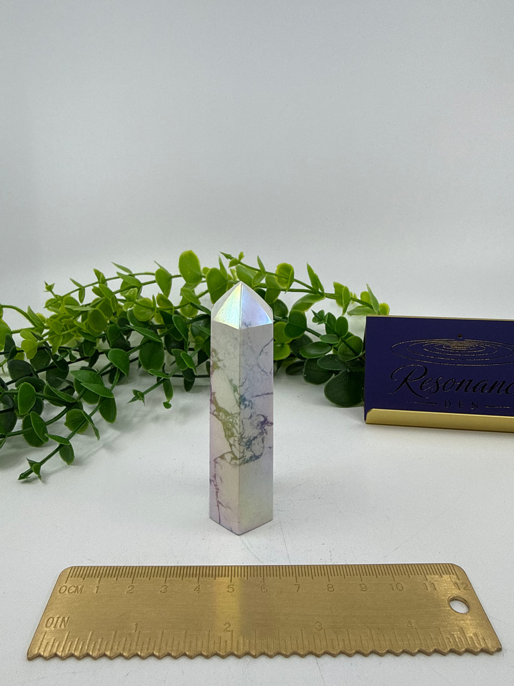 Aura Howlite Tower (Opt B)
