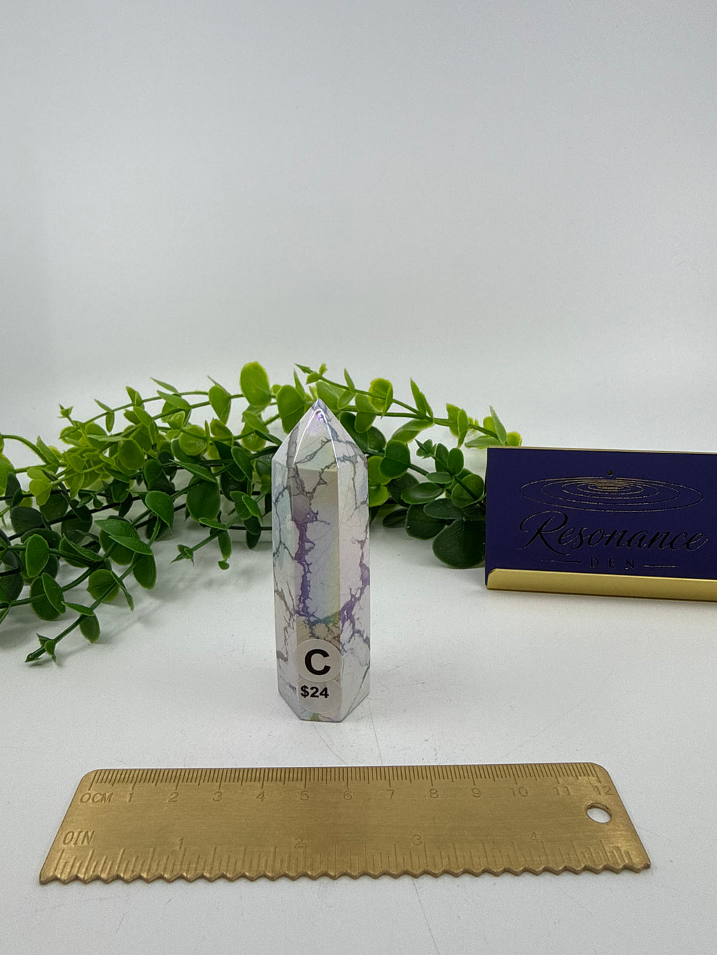 Aura Howlite Tower (Opt C)